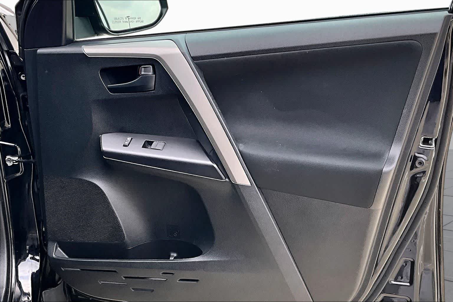 Used 2018 Black Toyota LE image 22