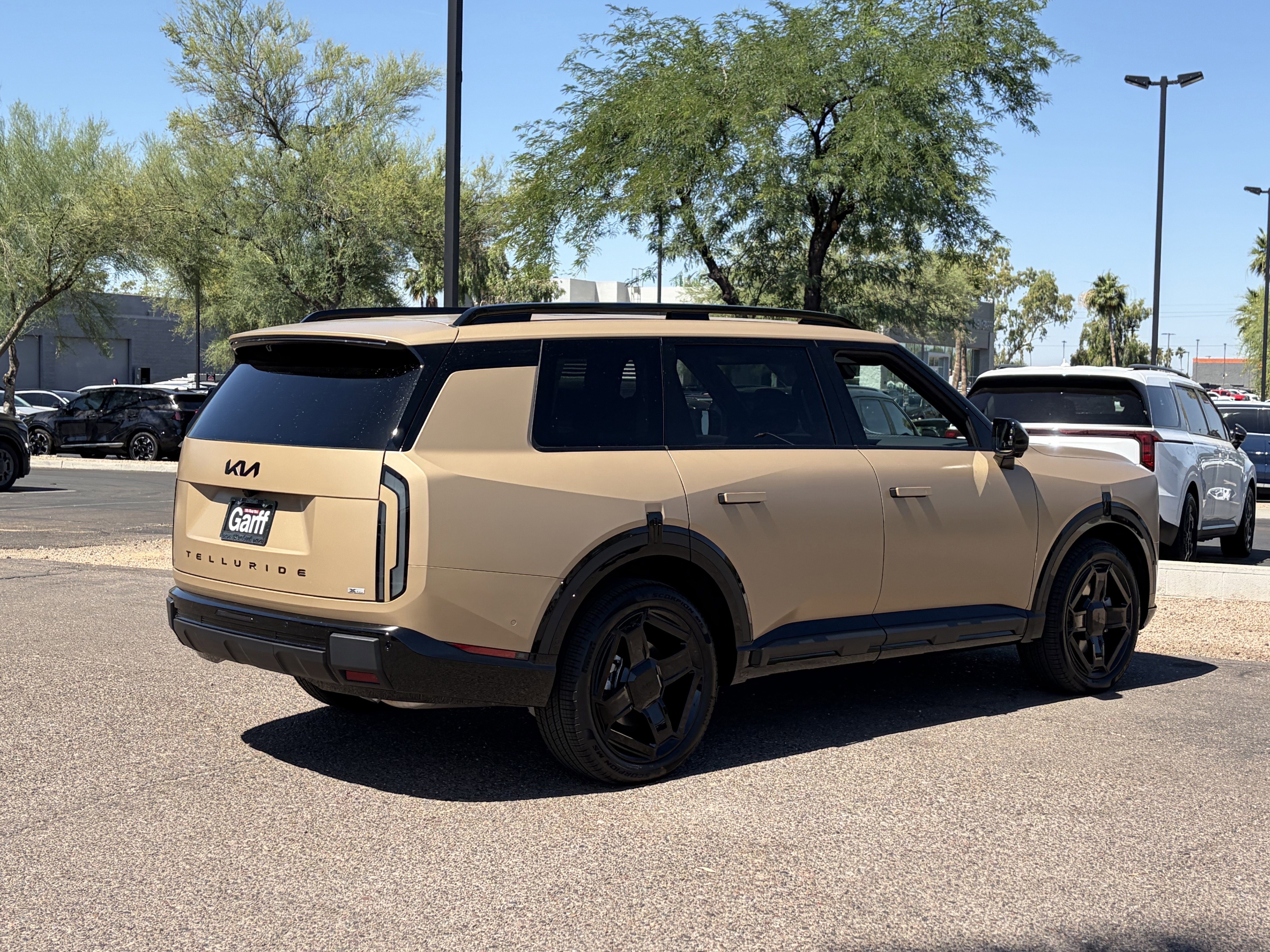 New 2027 Terrain Brown Matte Kia X-Line SX Prestige image 4