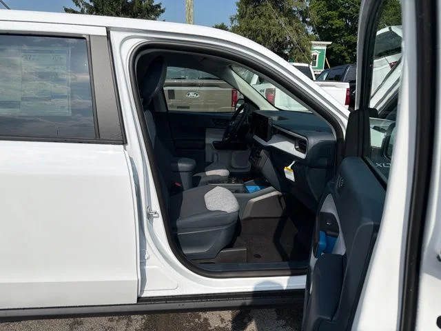 New 2026 Oxford White Ford XLT image 37