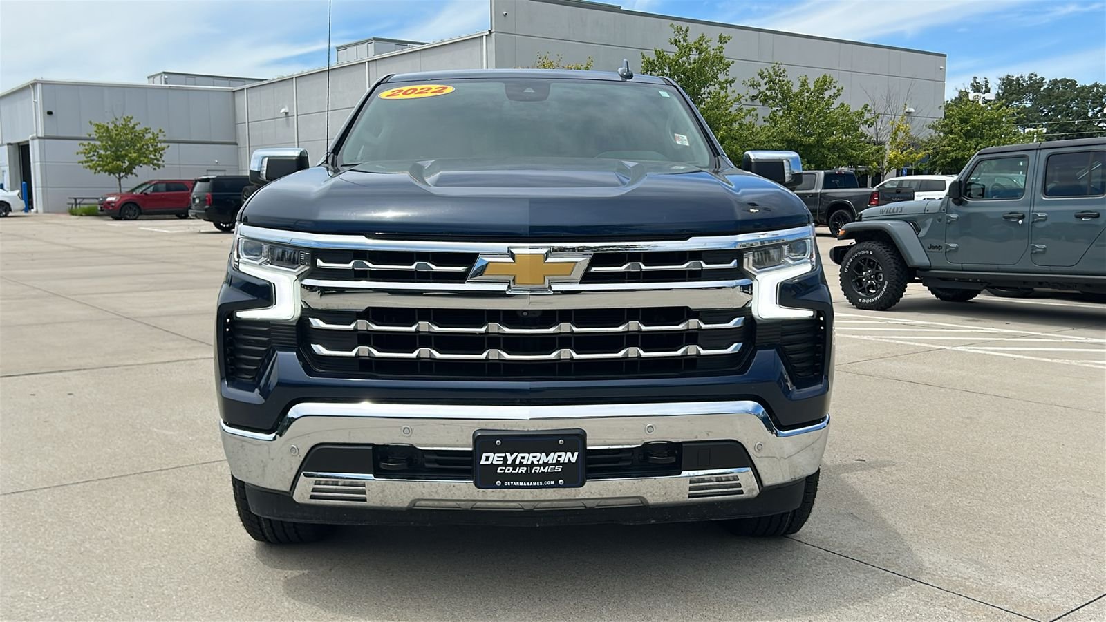 Used 2022 Blue Chevrolet LTZ image 9