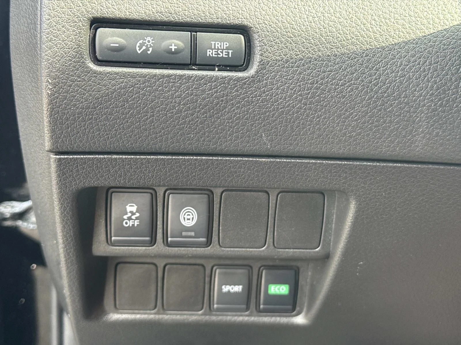 Used 2021 Black Nissan S image 21