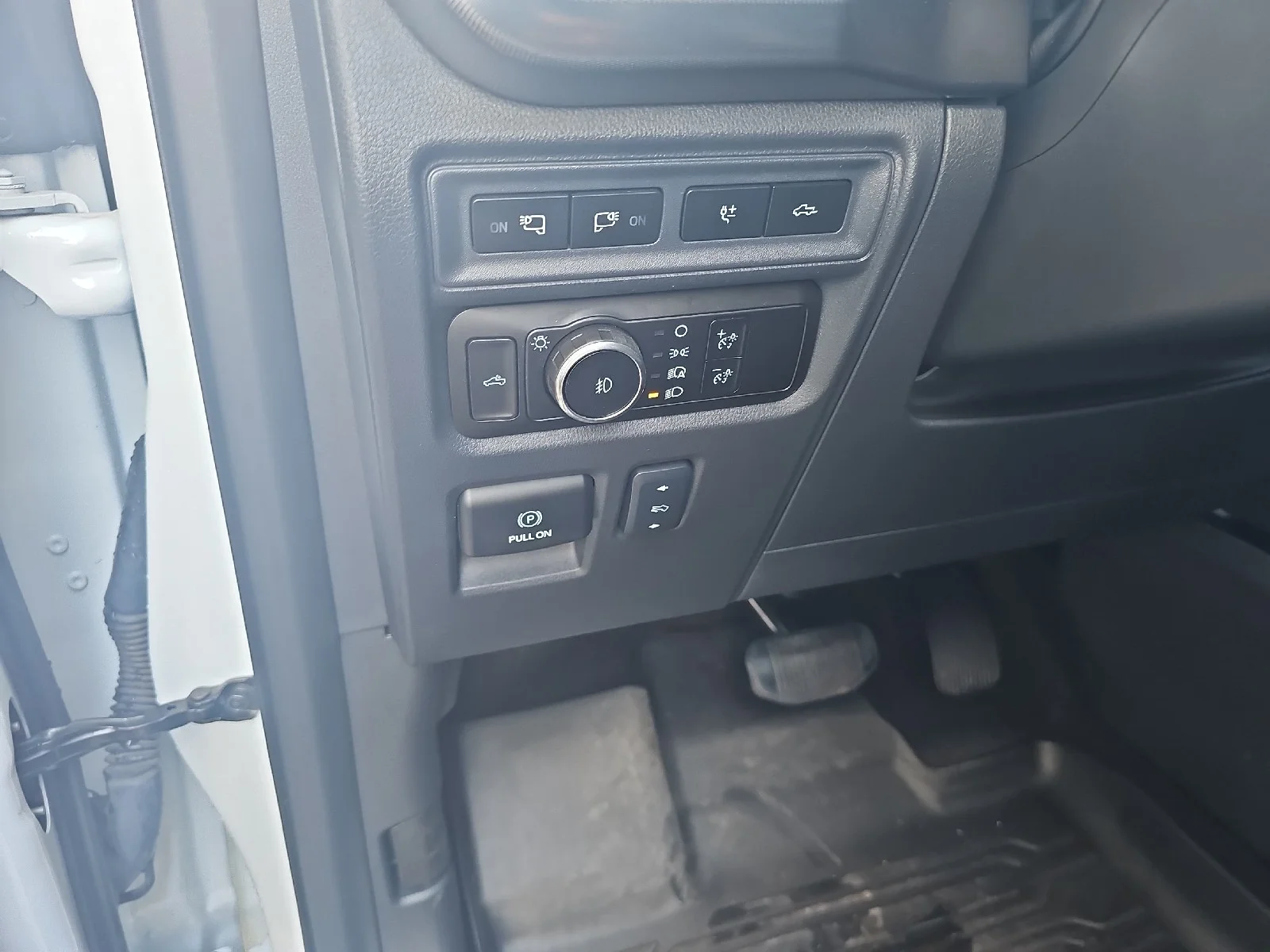 Used 2024  Ford Raptor image 23