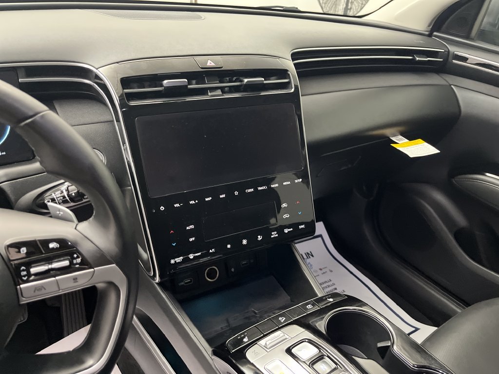 Used 2024 Silver Hyundai SEL Convenience image 21
