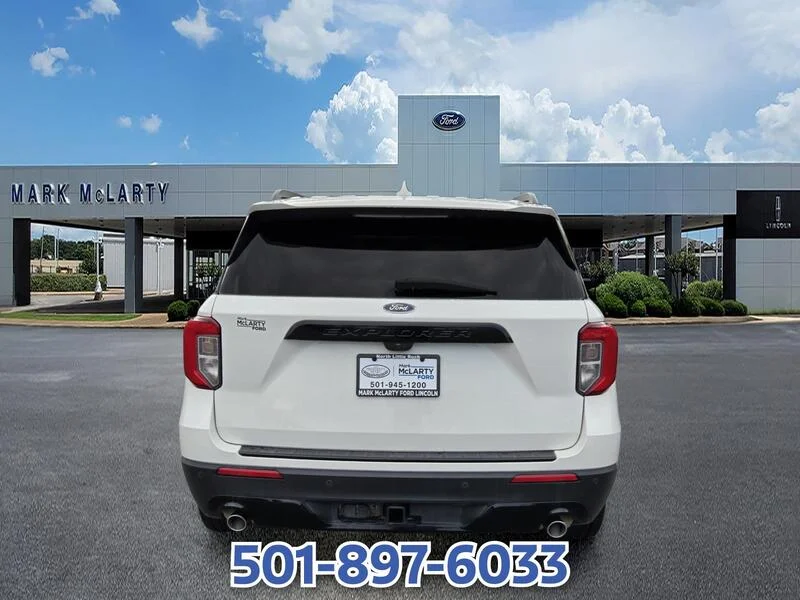 Used 2023 WHITE FORD ST-LINE RWD image 4