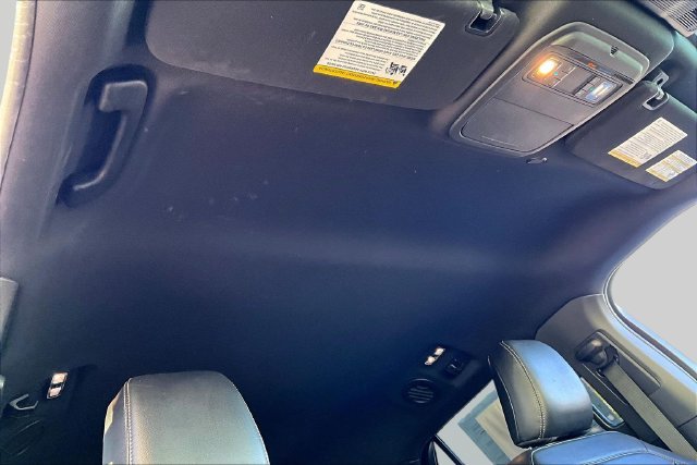 Used 2020 Silver Ford XLT image 27