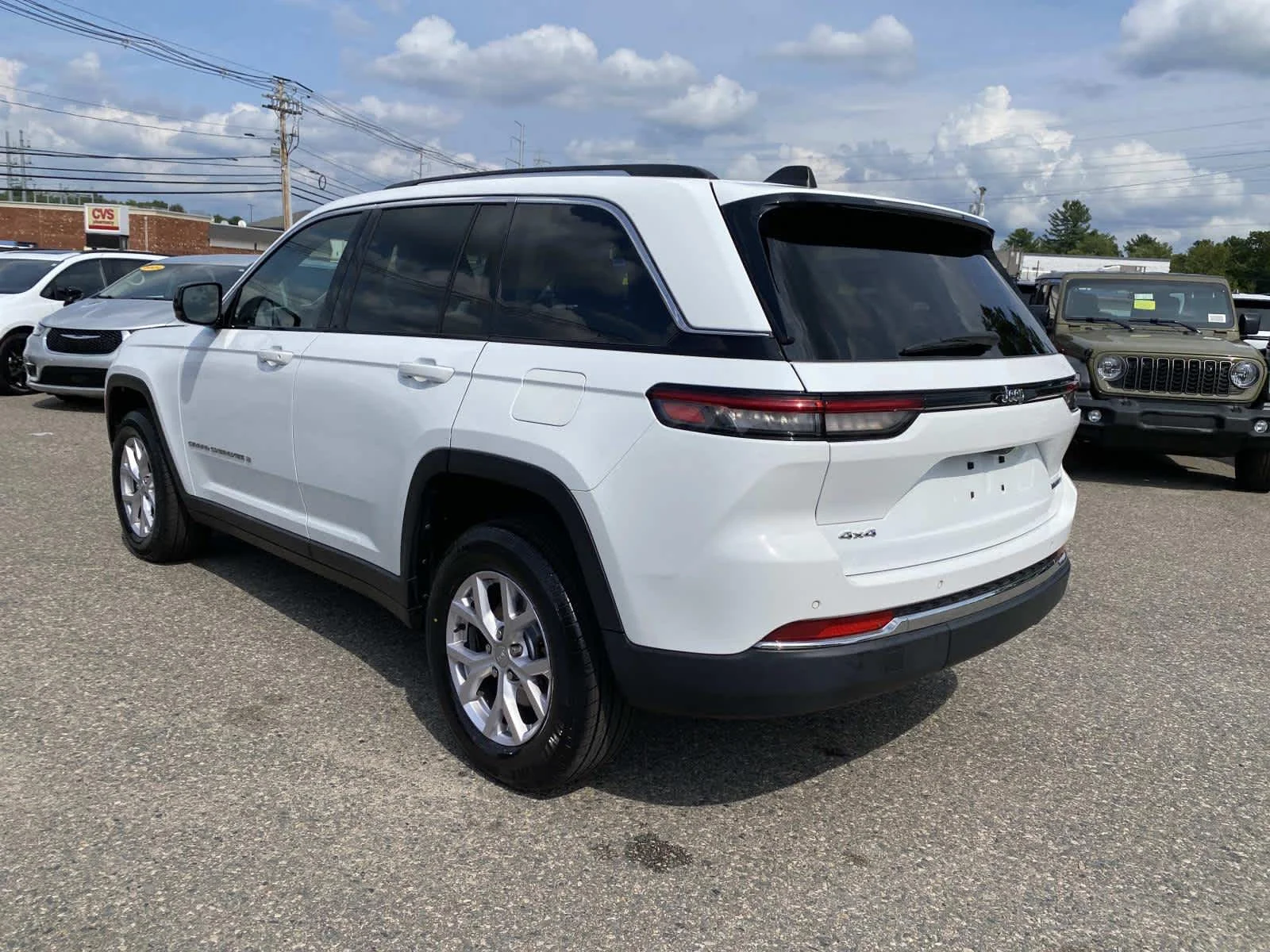 Certified Used 2022 Bright White Clearcoat Jeep Limited image 8