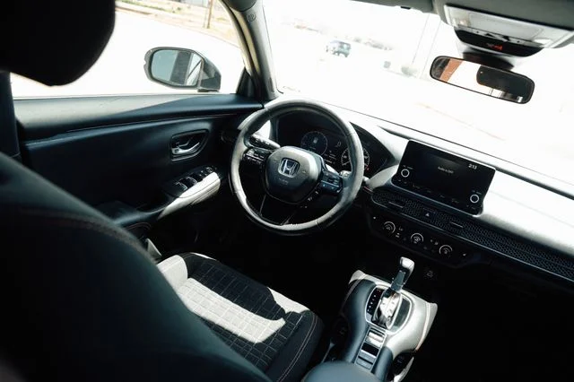 Used 2025 Platinum White Honda Sport image 7