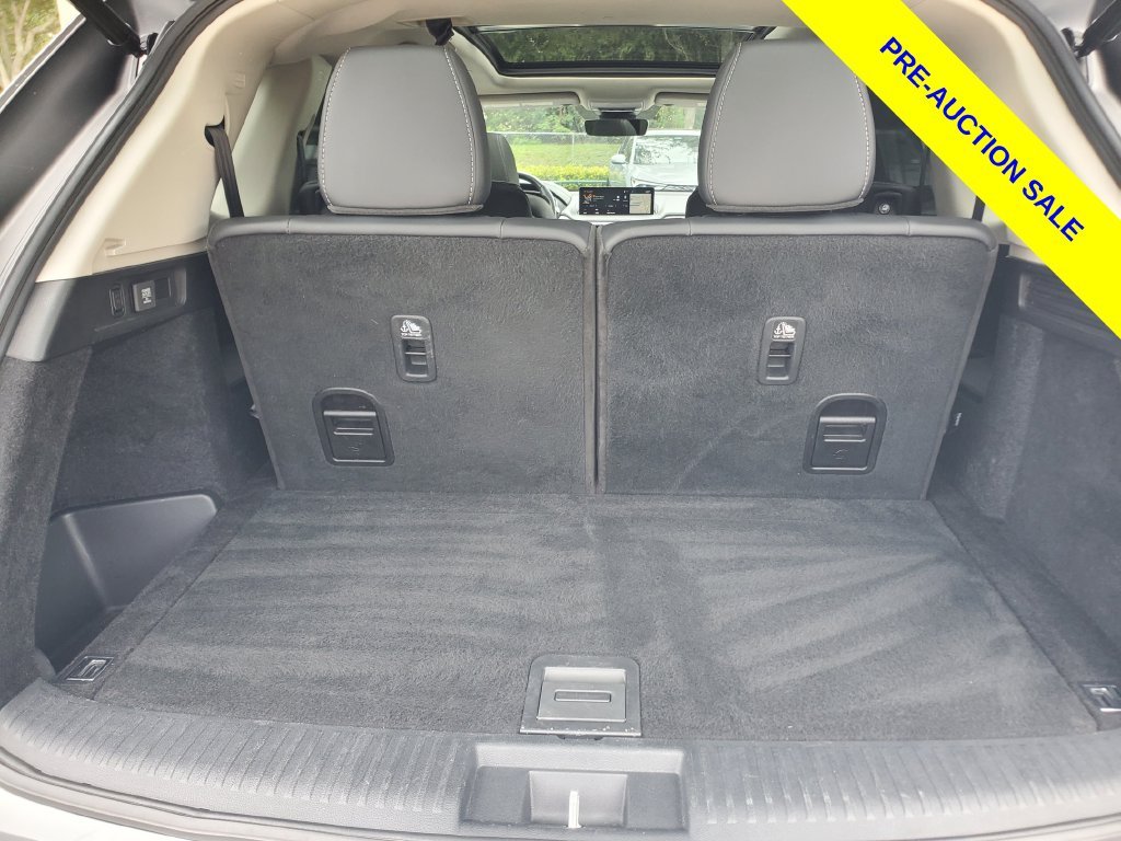 Used 2024 Silver Acura Technology image 8