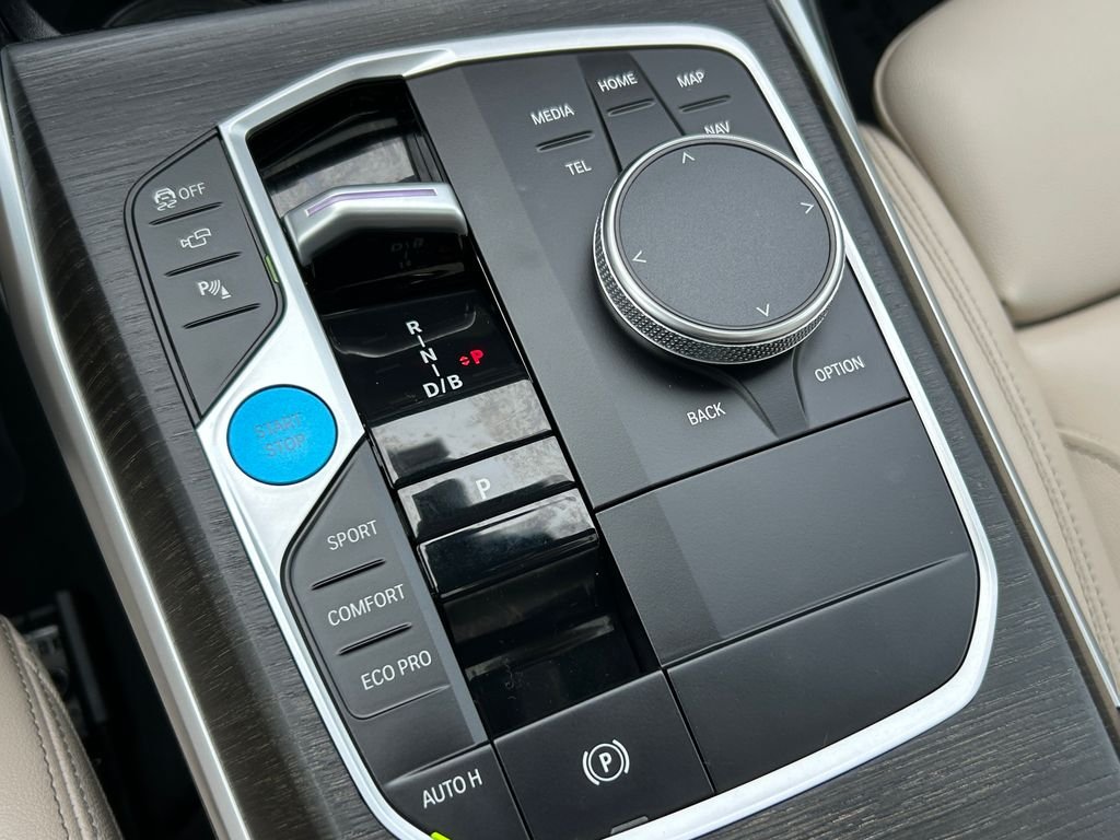 Certified Used 2023 Tanzanite Blue II Metallic BMW eDrive40 image 28