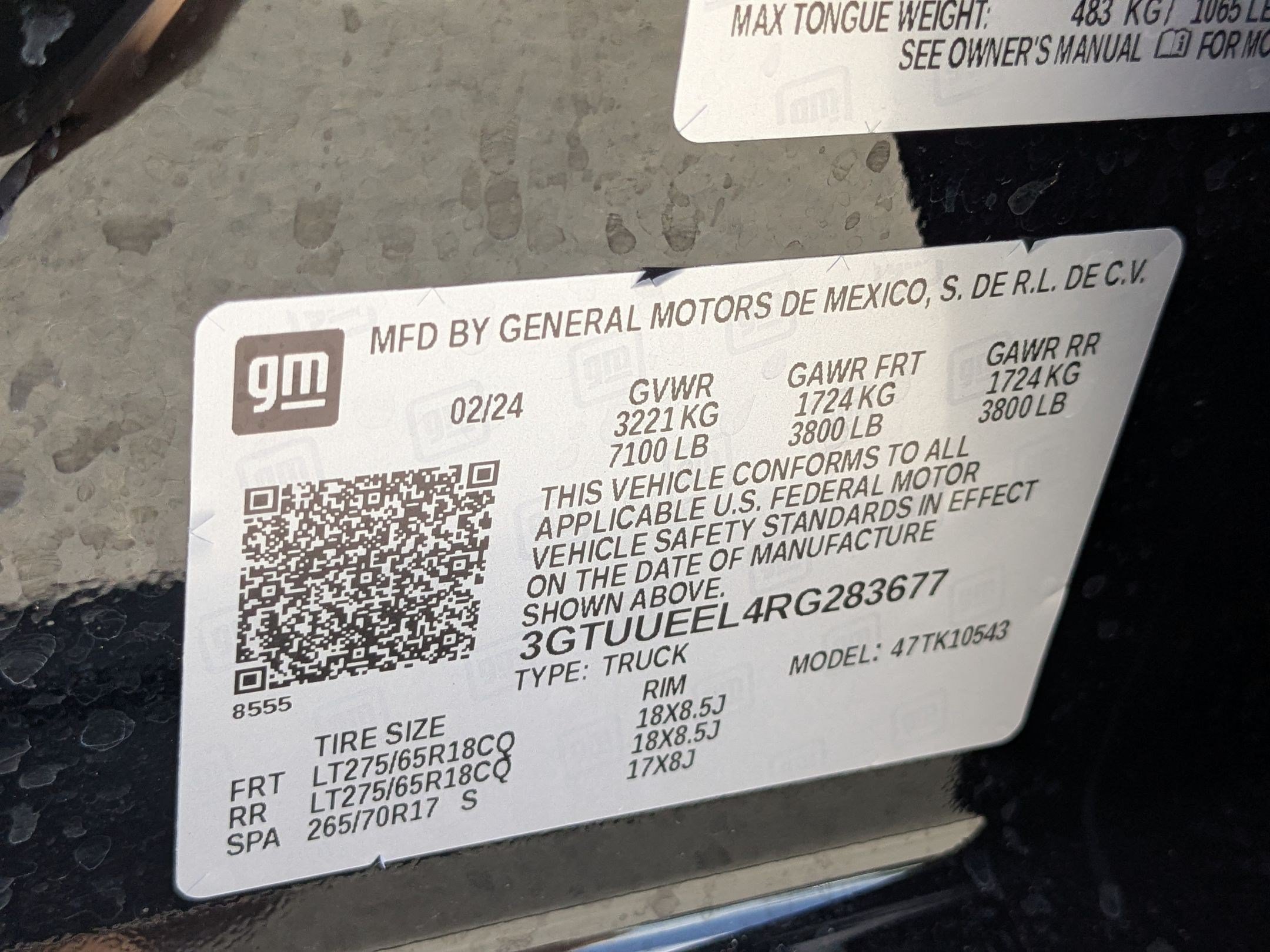 Certified Used 2024 Onyx Black GMC AT4 image 34