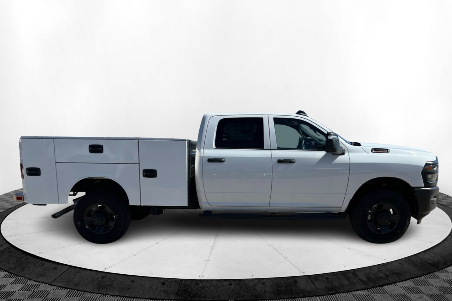 New 2025 Bright White Clear-Coat Exterior Paint RAM Tradesman image 7