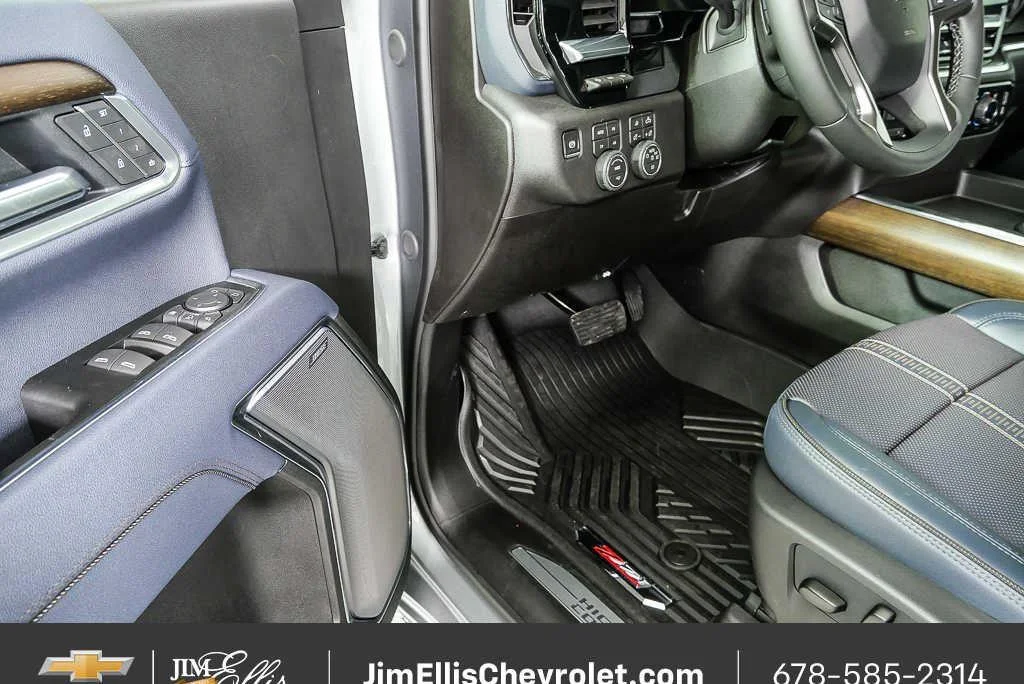 New 2026 Sterling Gray Metallic Chevrolet High Country image 8