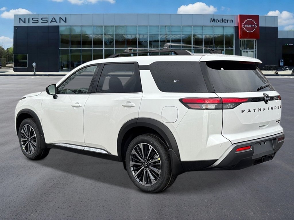 New 2026 Everest White Pearl Tricoat Nissan Platinum image 3
