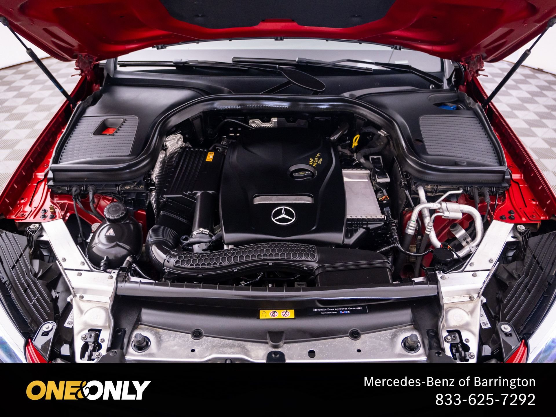 Used 2017  Mercedes-Benz GLC 300 image 30