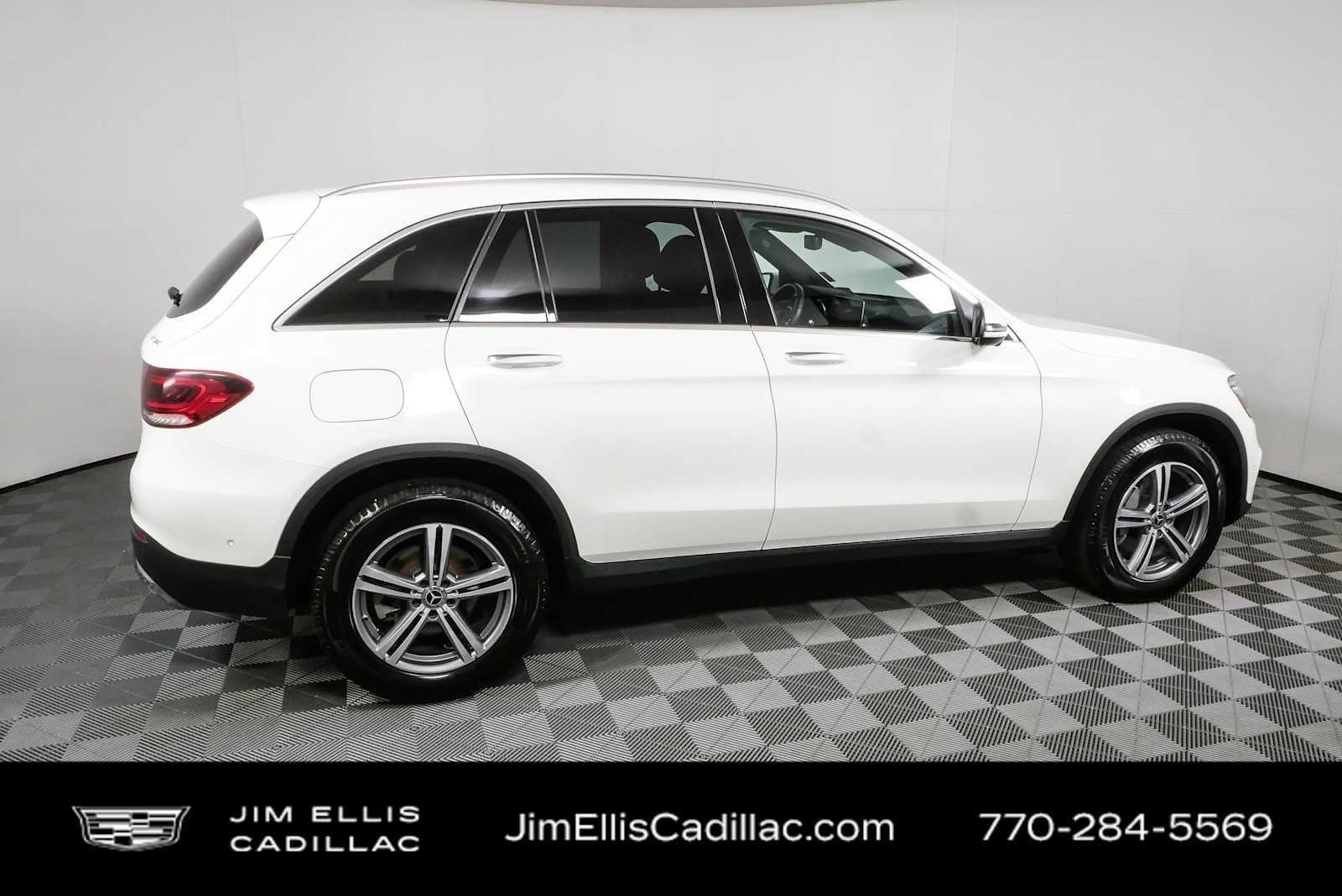 Used 2021  Mercedes-Benz GLC 300 image 2