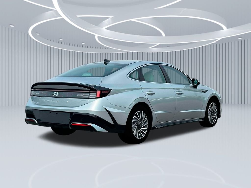 New 2025 Silver Hyundai SEL image 26