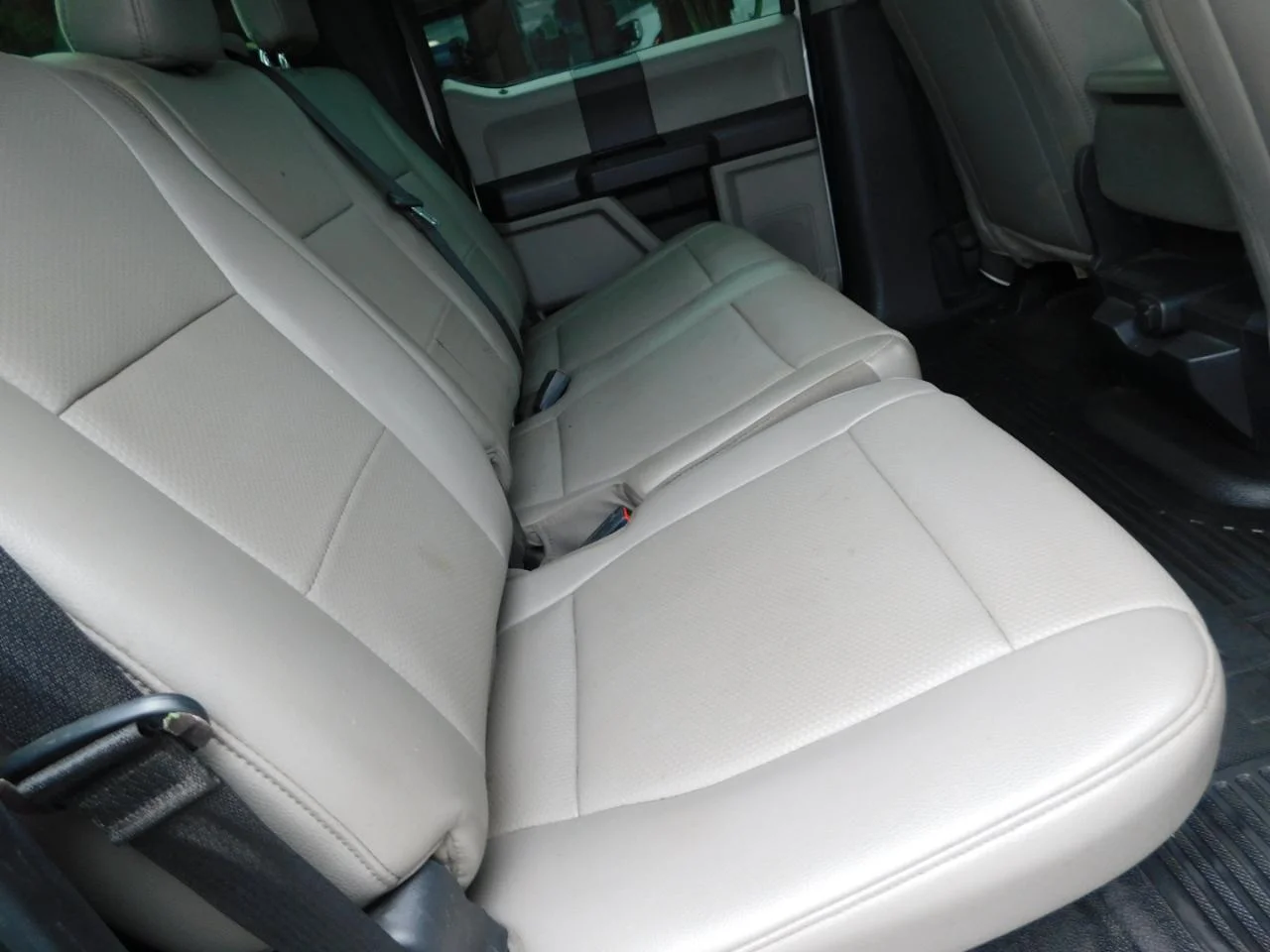 Used 2022 White Ford XL 4WD Crew Cab 179 in WB 60 in CA image 12