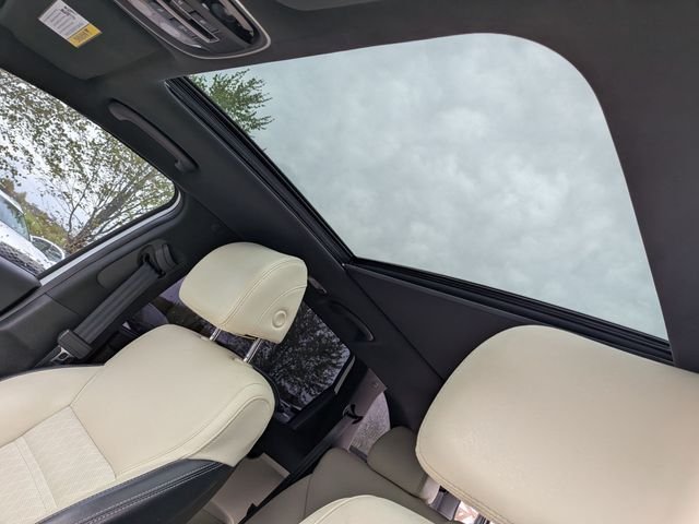 Used 2017 White Kia SX Limited image 12