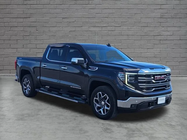 Used 2023 TITANIUM RUSH METALLIC GMC SLT image 7