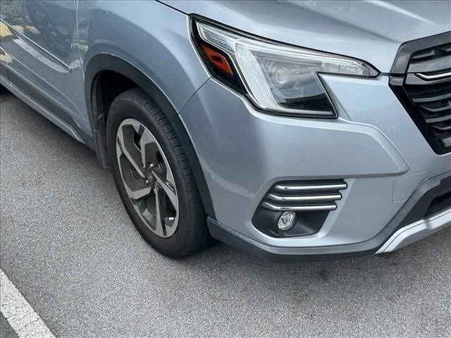 Used 2022 Silver Subaru Touring image 10