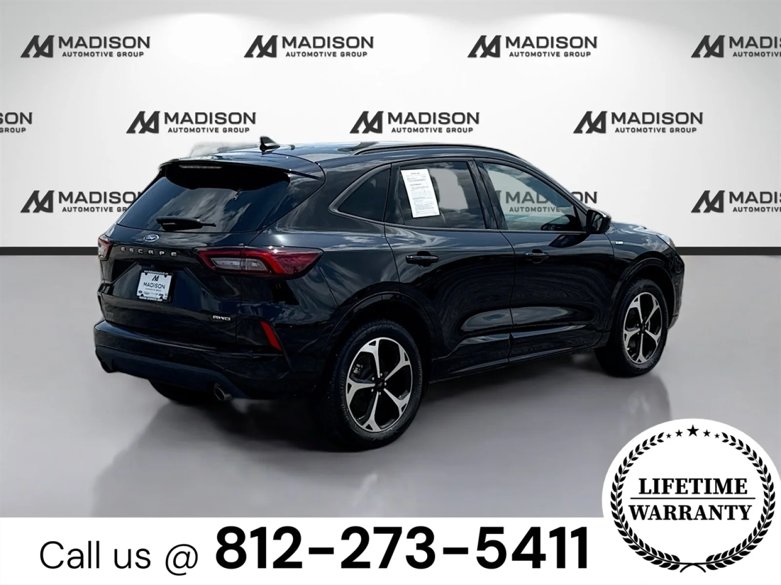 New 2025 Agate Black Metallic Ford ST-Line Elite image 5