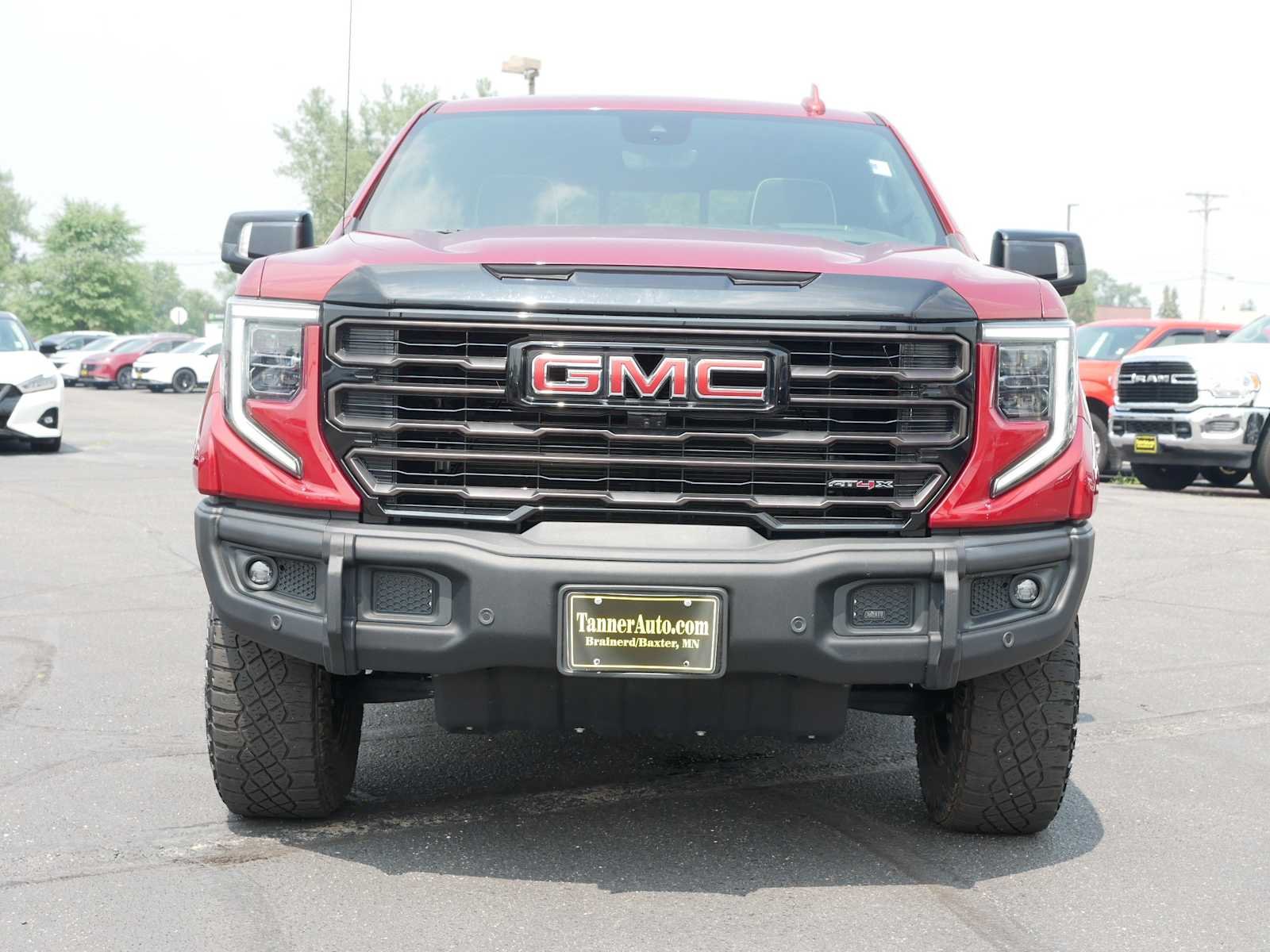 2024 GMC Sierra 1500 AT4X - Photo 8