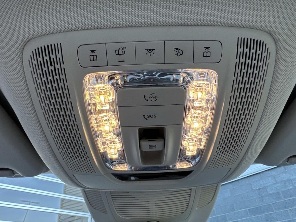 Used 2020 White Mercedes-Benz GLE 350 image 21