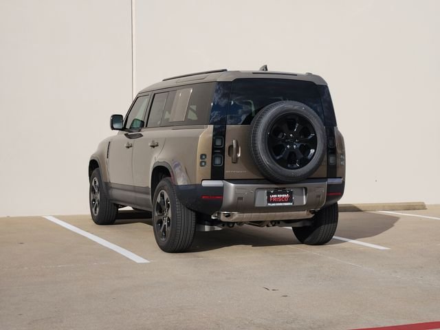 2026 Land Rover Defender 3