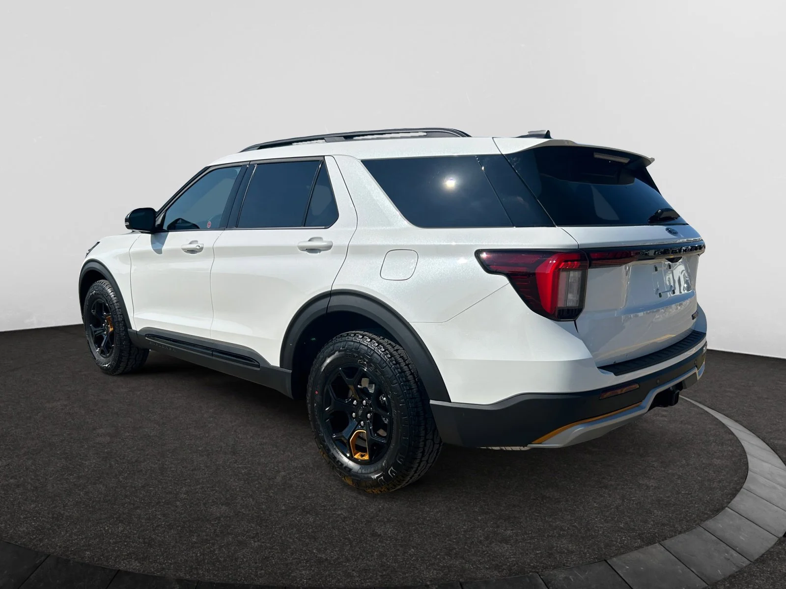 New 2026 Star White Metallic Tri-Coat Ford Tremor image 3