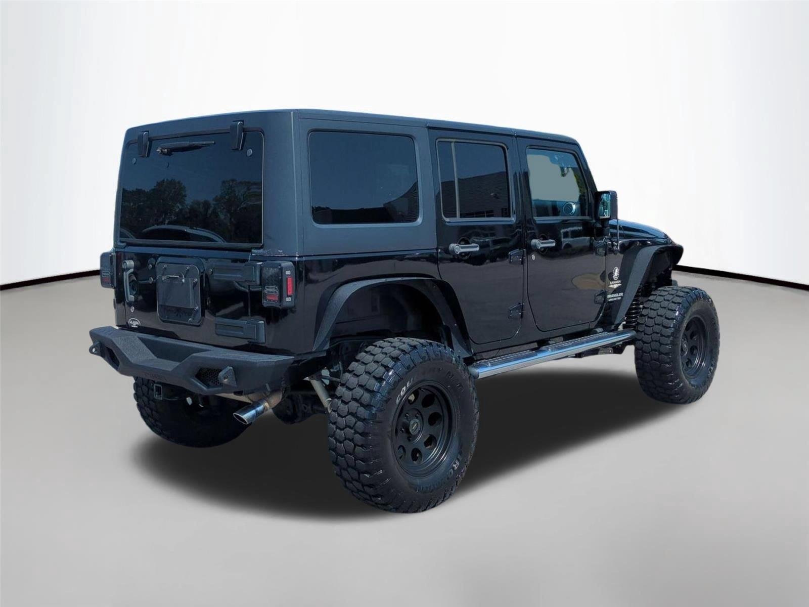 Used 2012 Black Jeep Sahara image 5