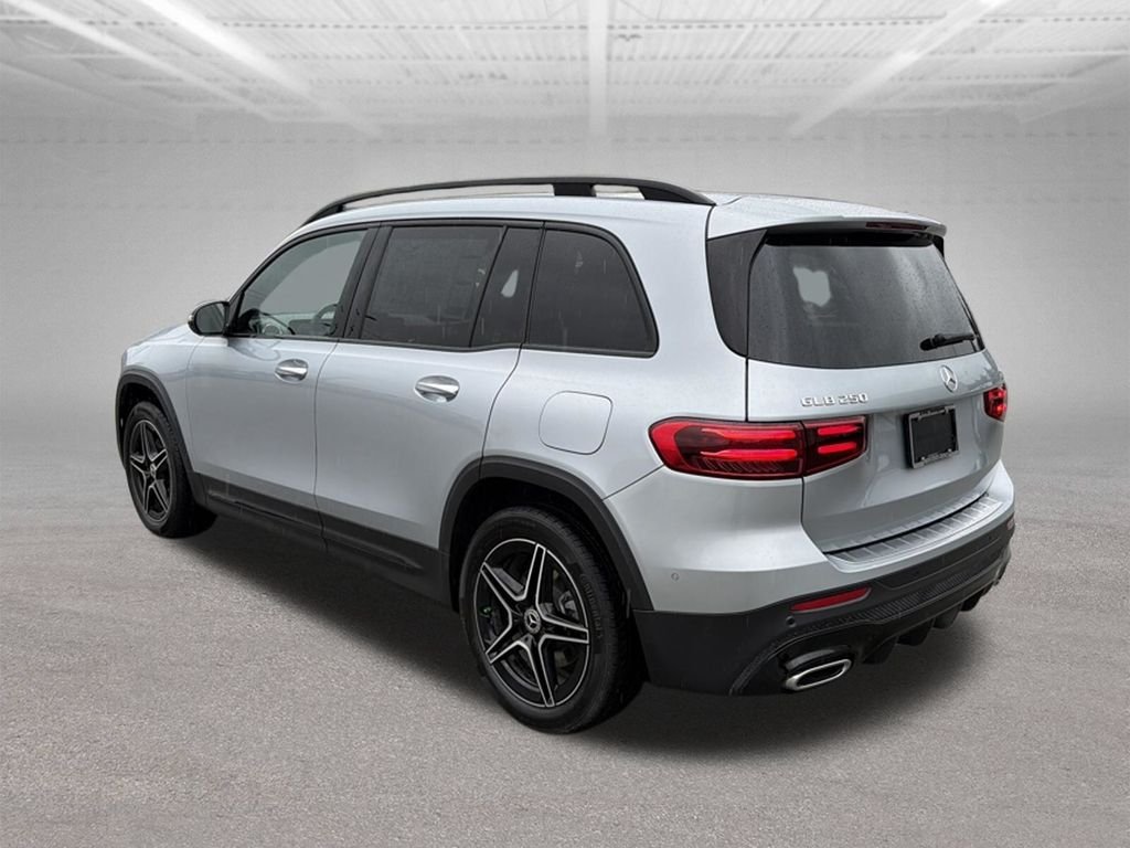 Certified Used 2025 Silver Mercedes-Benz GLB 250 image 3