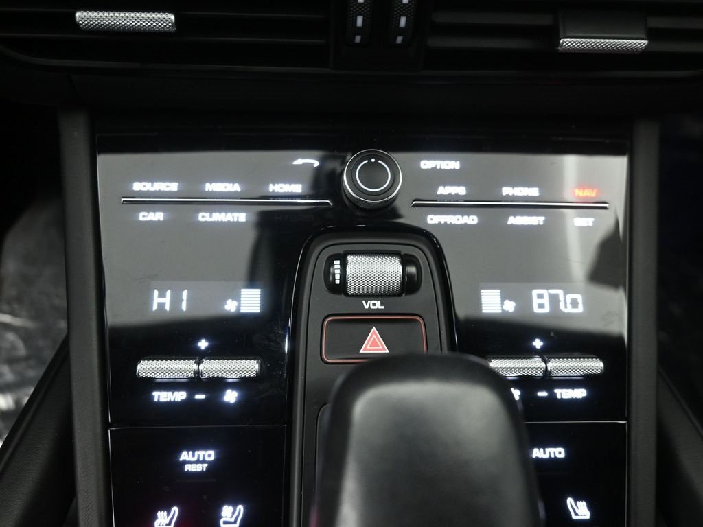 2022 PORSCHE CAYENNE - Image 13