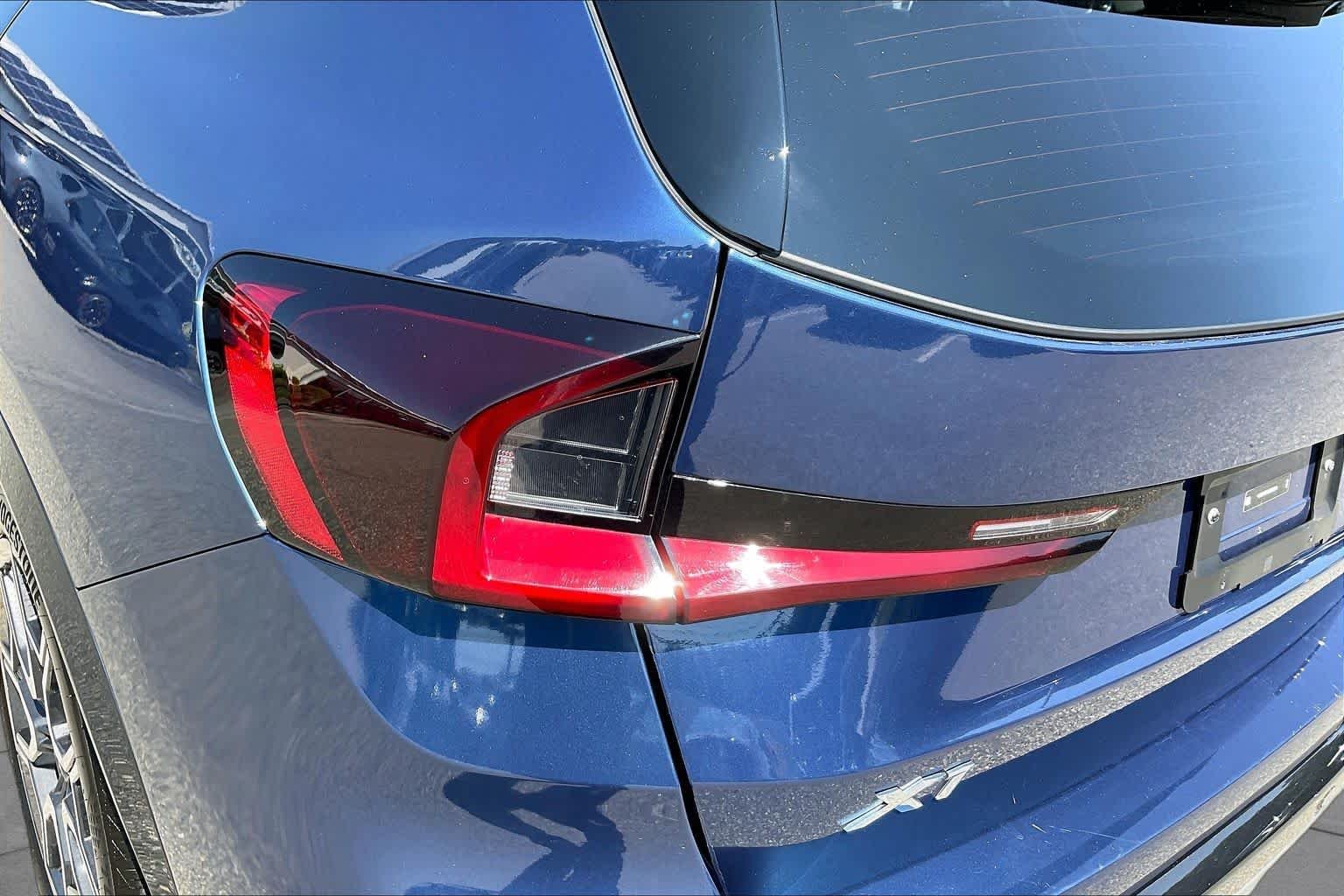 Used 2025 Phytonic Blue Metallic BMW xDrive28i image 27