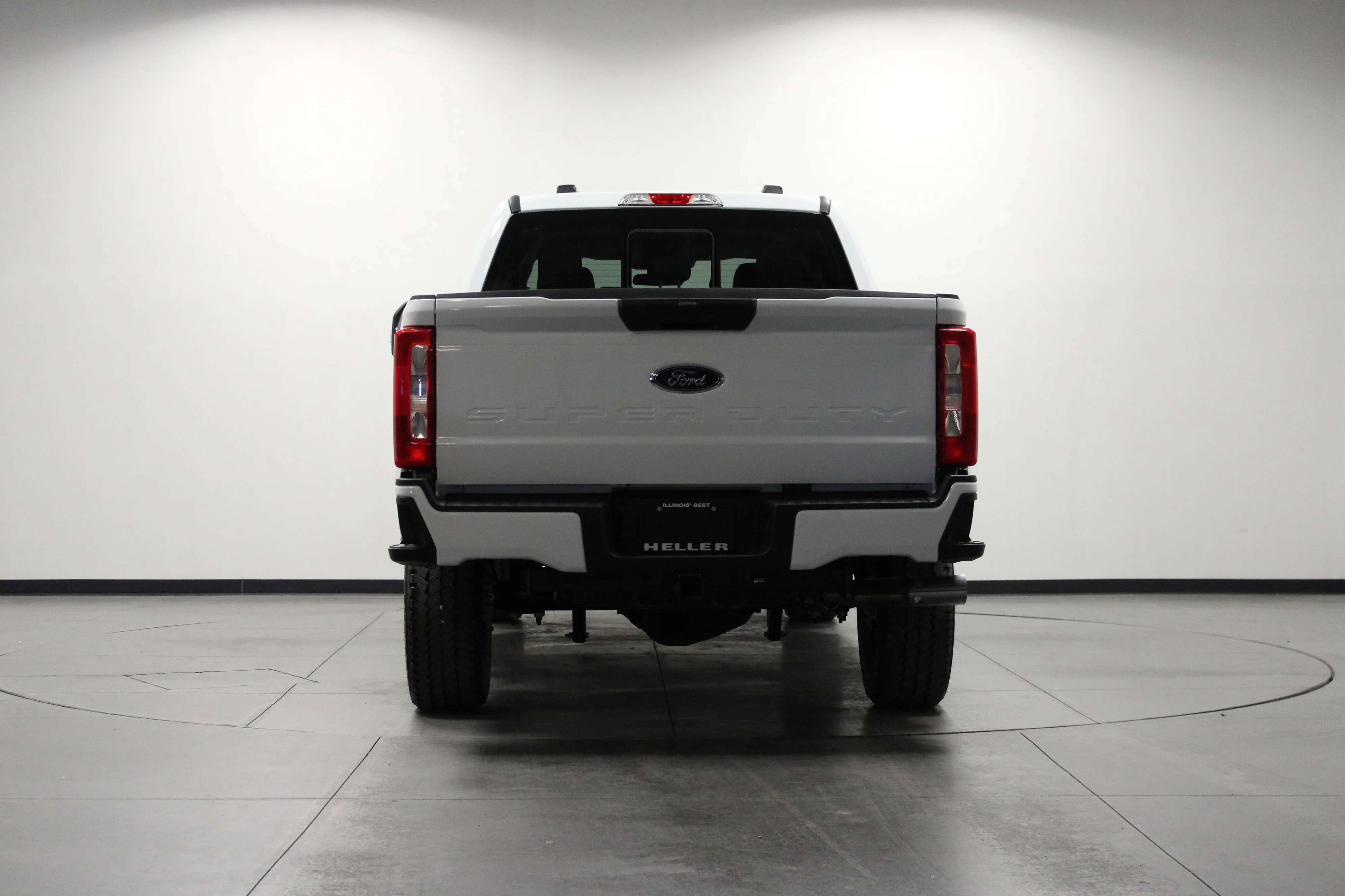 New 2026 Oxford White Ford F-350® XL image 5