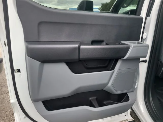New 2025 Oxford White Ford XL image 12