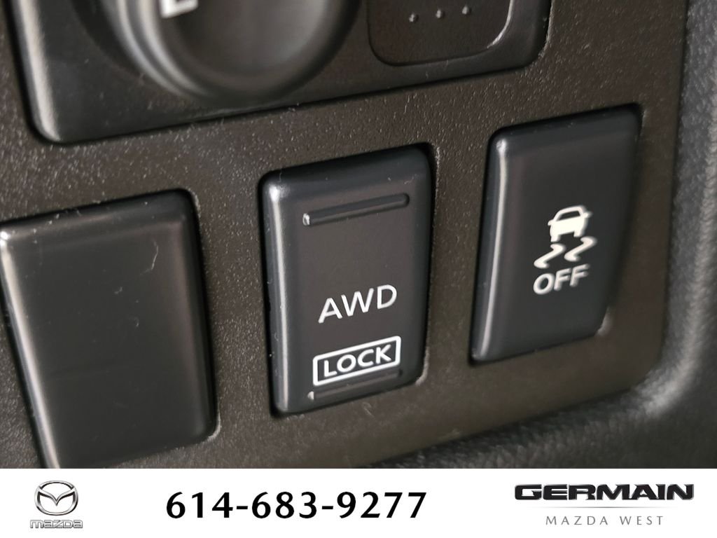 Used 2011 Gray Nissan S image 33
