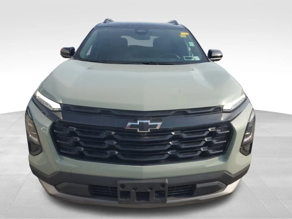 Used 2025 Green Chevrolet LT image 11