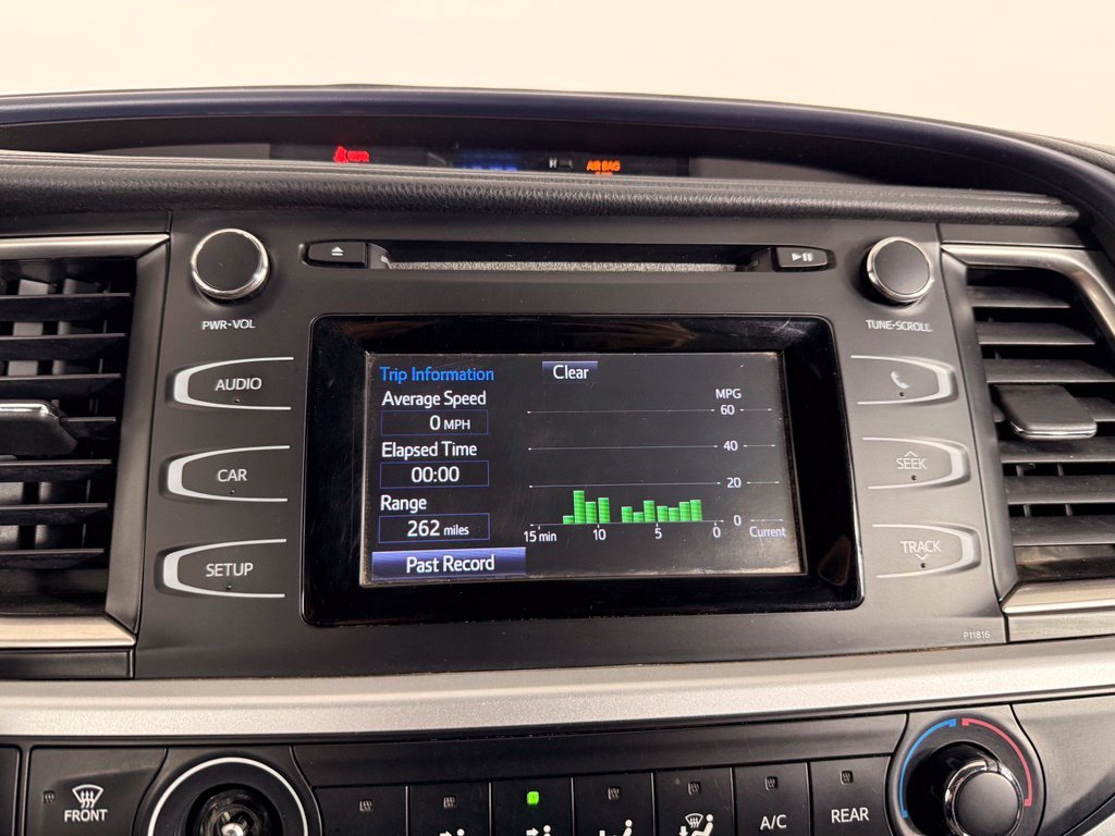 Used 2019 White Toyota LE image 32