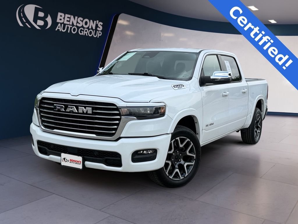 2025 RAM 1500 Laramie 4x4 Crew Cab 5'7's photo