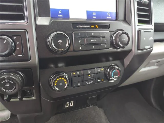 Used 2020 White Ford XLT image 24
