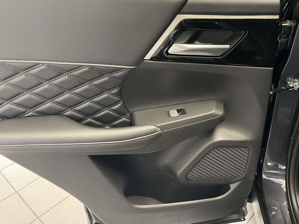 New 2026 Gray Nissan Platinum image 15