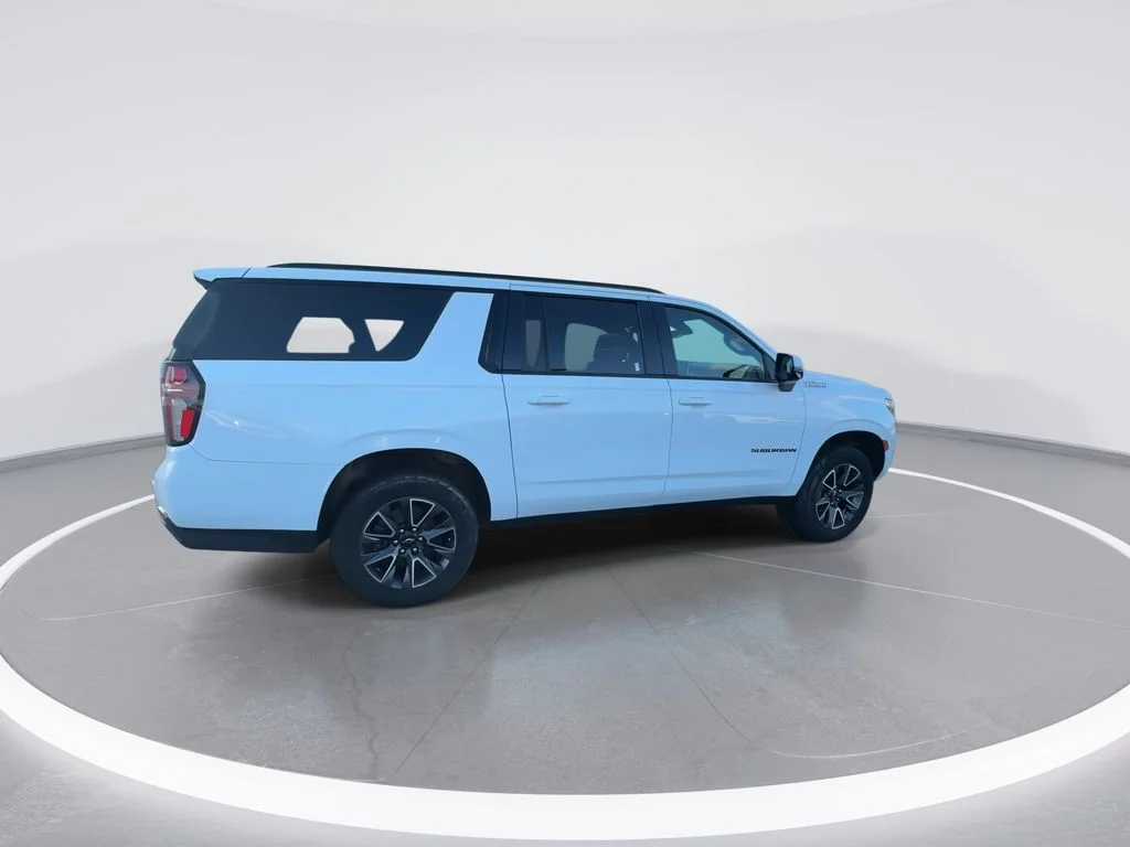 Used 2021 White Chevrolet Z71 image 8