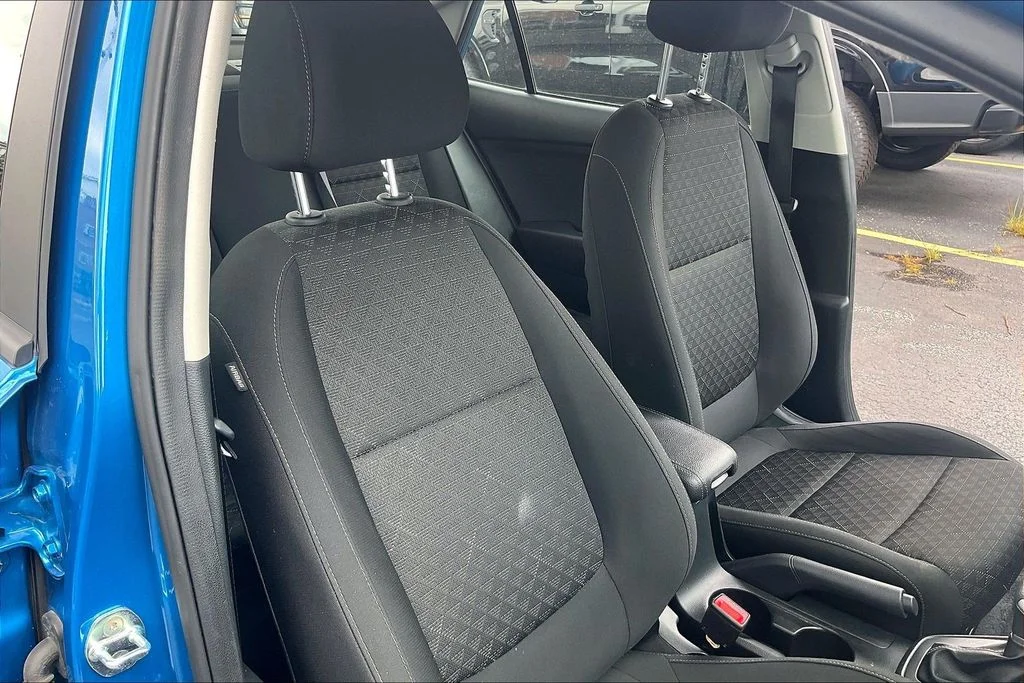Used 2023 Blue Kia S image 6