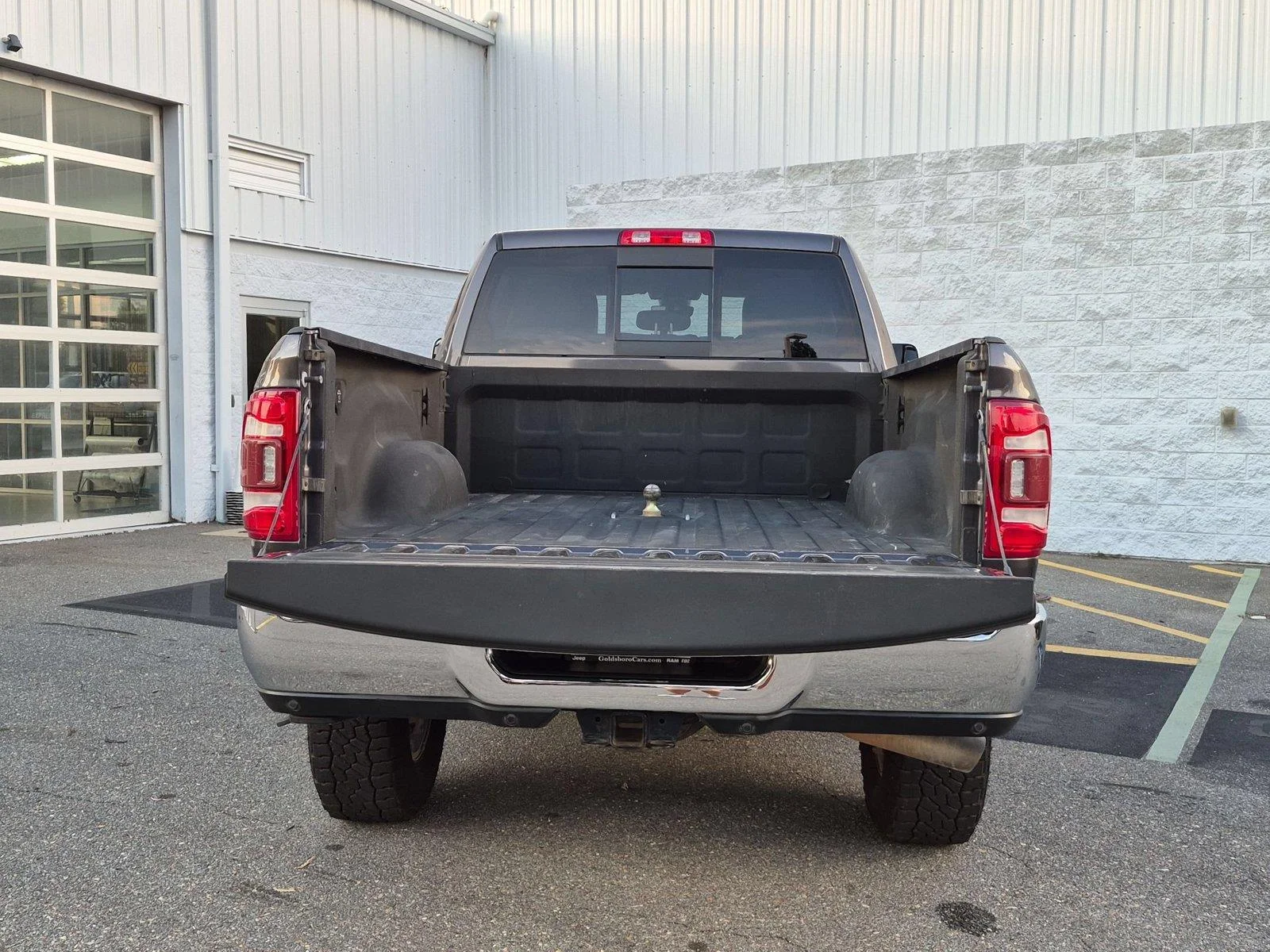 Used 2021 Granite Crystal Metallic Clearcoat Ram Laramie image 32