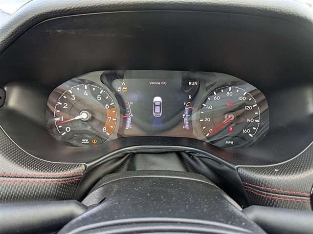 Used 2025 Bright White Clearcoat Jeep Trailhawk image 30