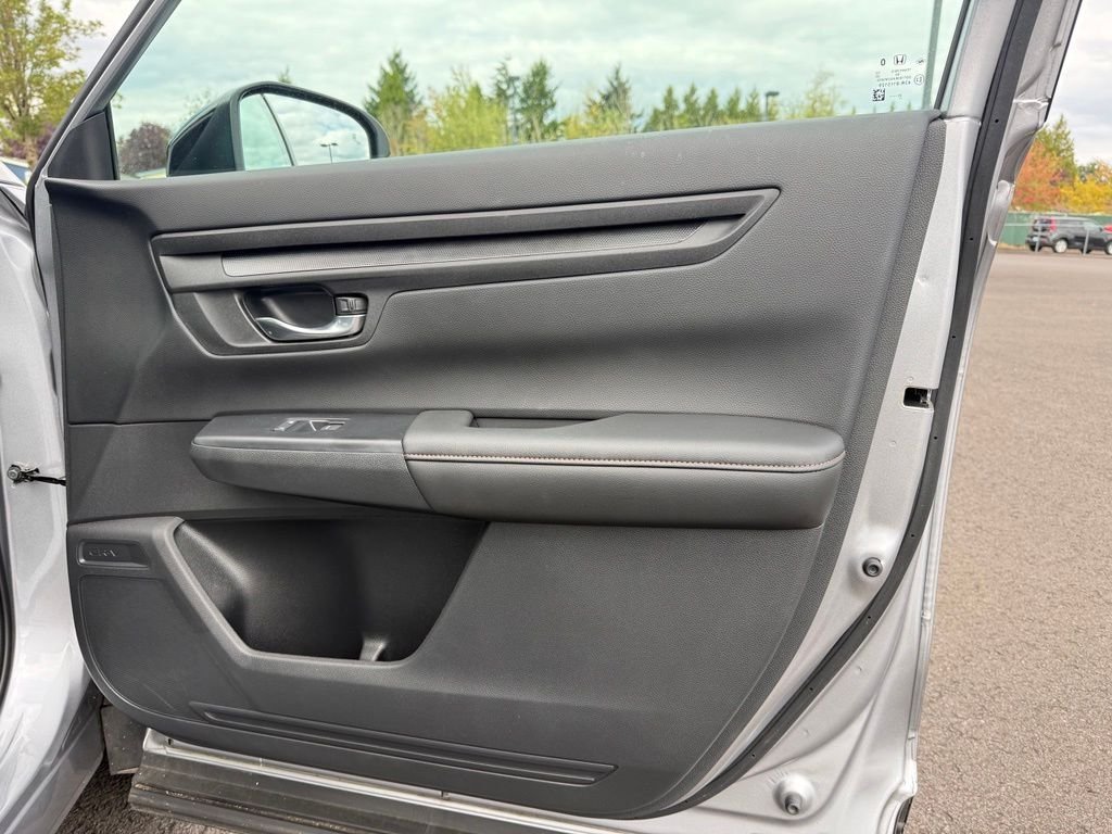 Used 2026 Solar Silver Metallic Honda Sport-L image 25