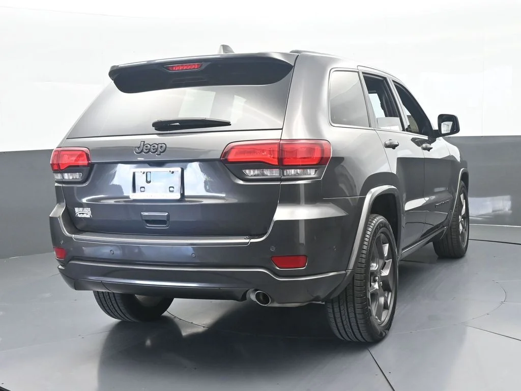 Used 2021 Granite Crystal Metallic Clearcoat Jeep Limited image 4