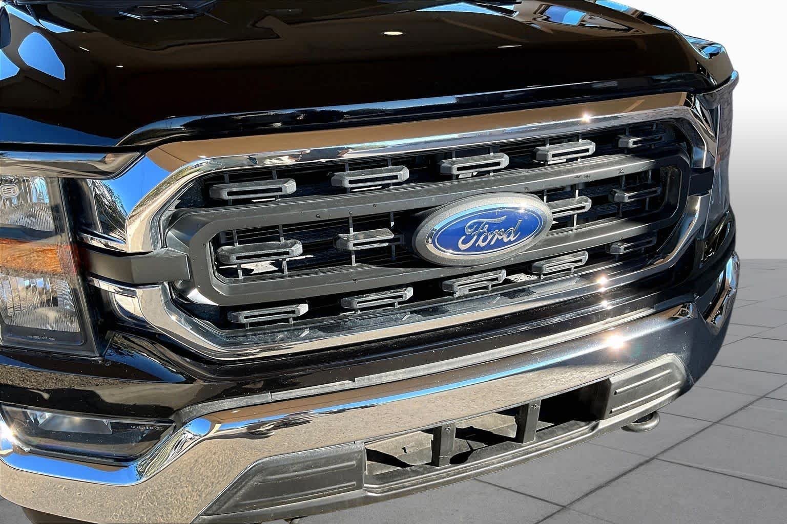 Used 2023 Agate Black Metallic Ford XLT image 58