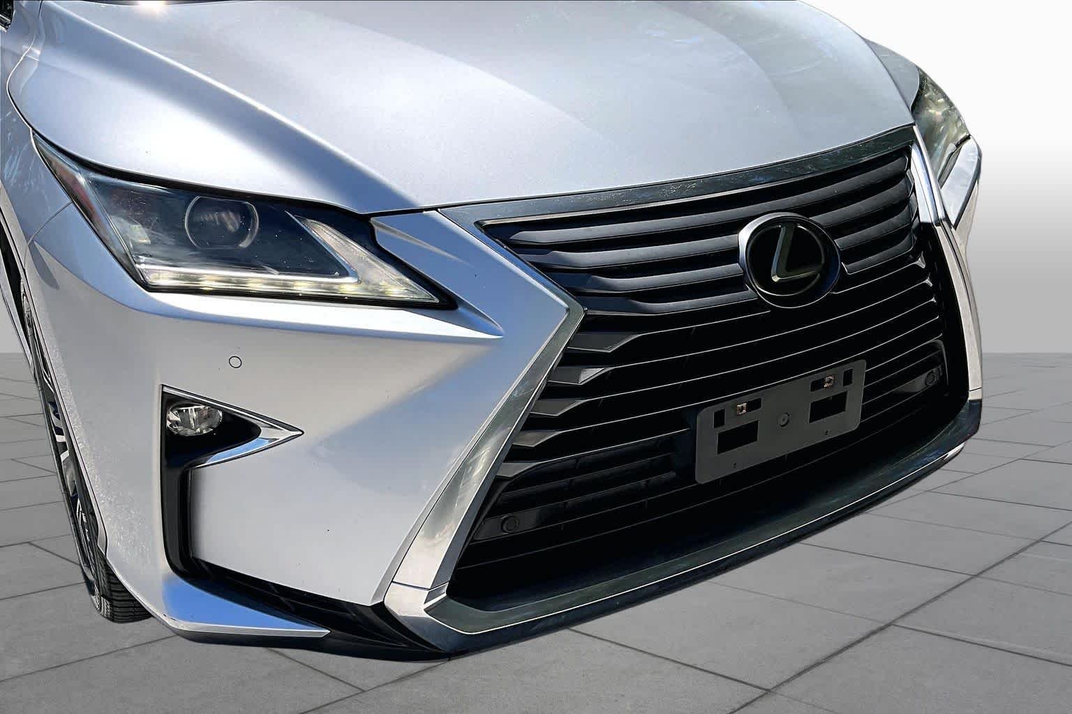 Used 2016 Silver Lining Metallic Lexus  image 30
