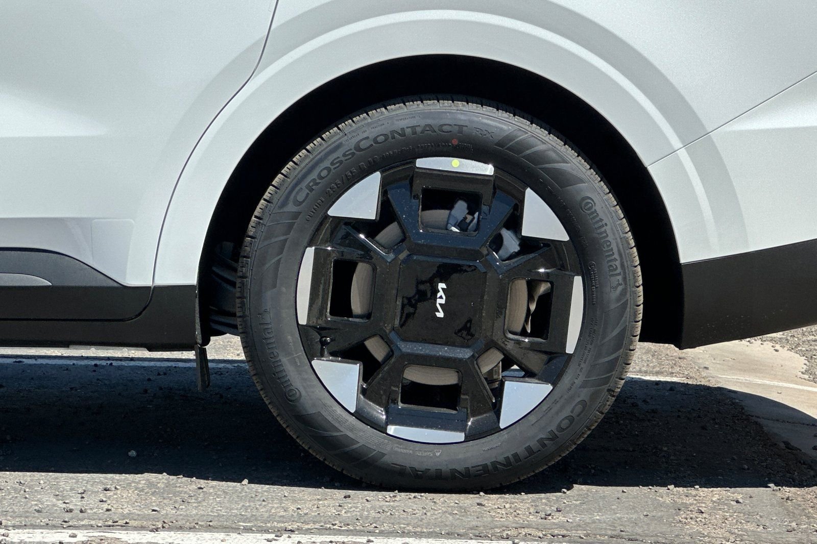 New 2026 White Kia EX image 28